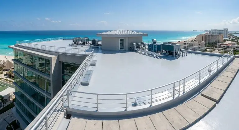 Impermeabilizante elastomérico aplicado en azotea residencial